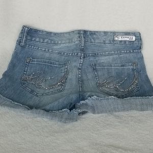 Express Shorts